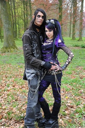 goth couple 22